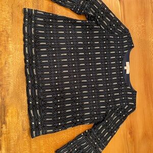 Chic Black and White Geometric Long Sleeve Top